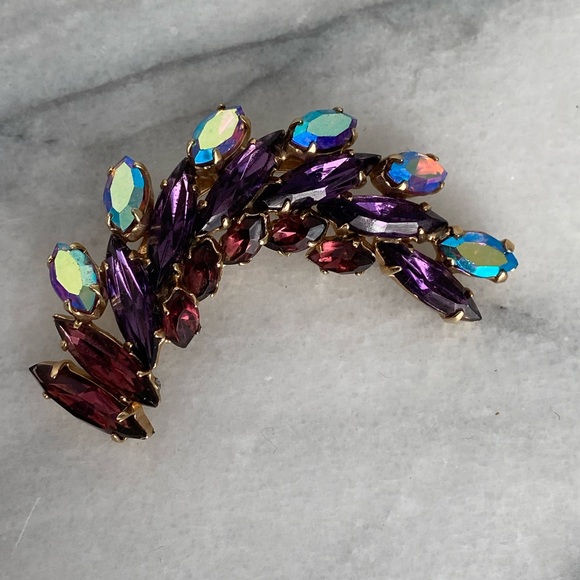 Vintage Crystal Brooch- purple stones, spring Easter fashion - Picture 2 of 5